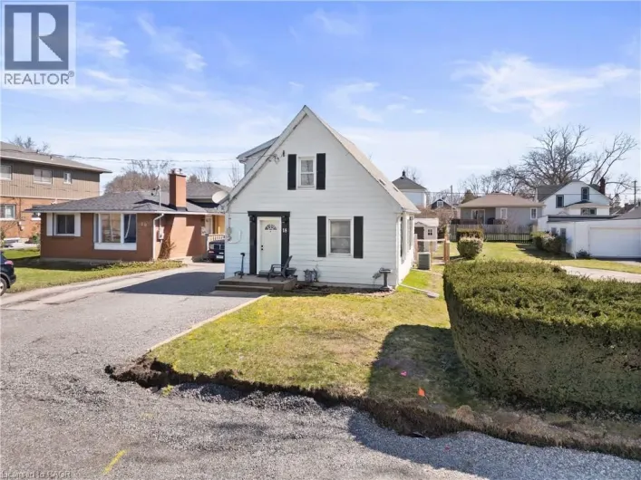 18 PATRICIA Avenue, Welland