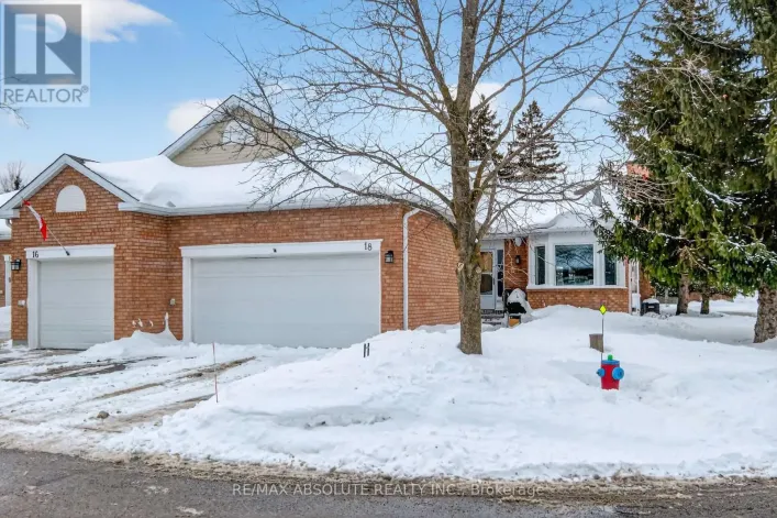 18 PINE NEEDLES COURT, Ottawa