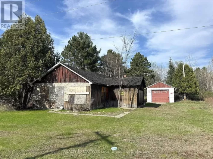 18 PINEWOOD PARK DRIVE, North Bay