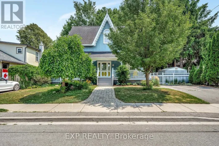 18 QUEEN STREET, Prince Edward County