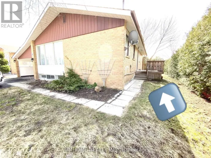 18 ROCKPORT (BSMT) CRESCENT S, Richmond Hill