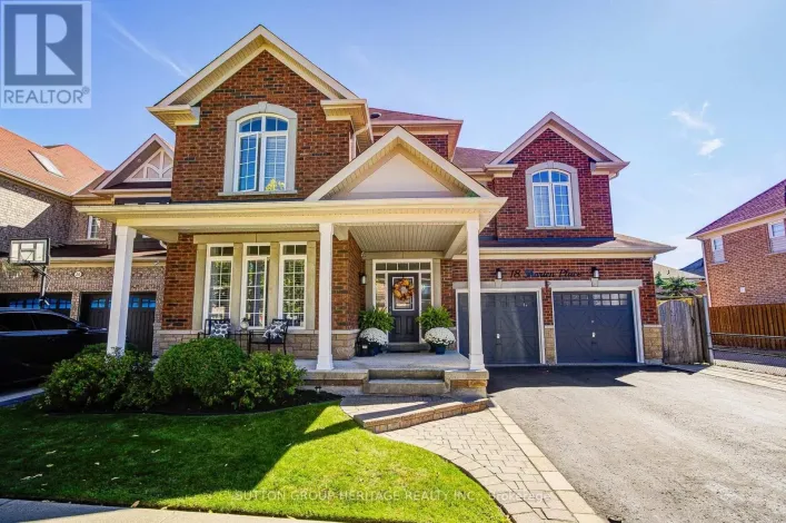 18 SHORTEN PLACE, Ajax