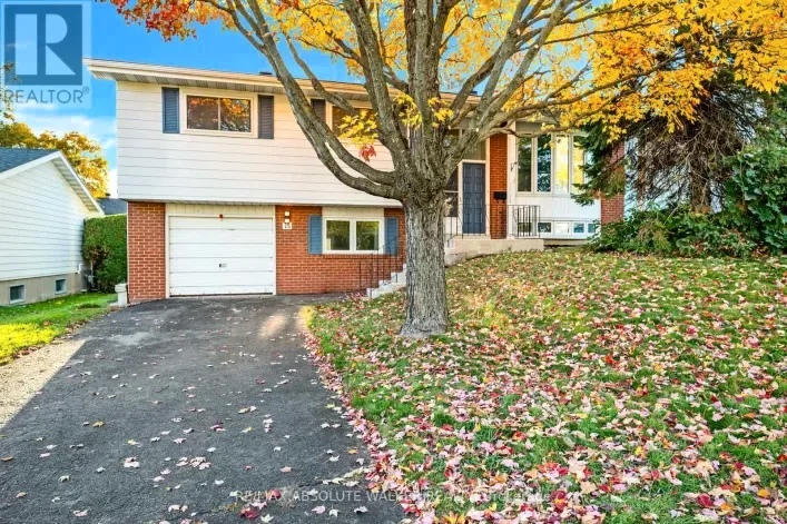 18 SILVER ASPEN CRESCENT, Ottawa