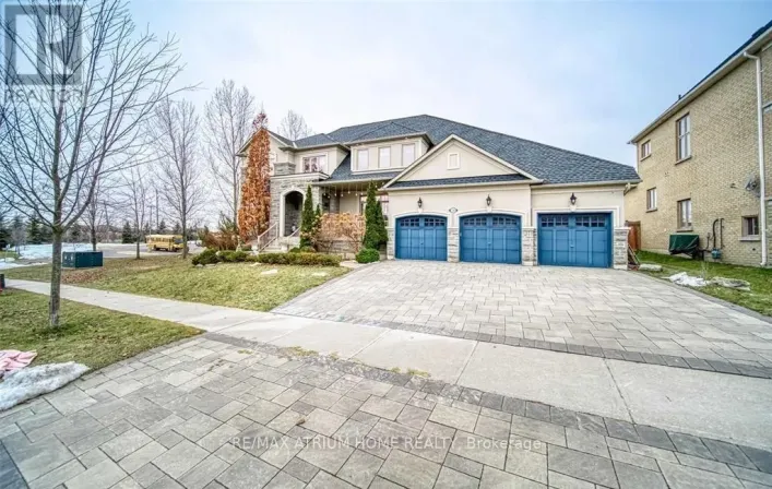 18 SOLEIL BOULEVARD, Aurora