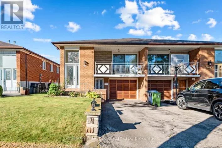 18 SORLYN AVENUE, Toronto