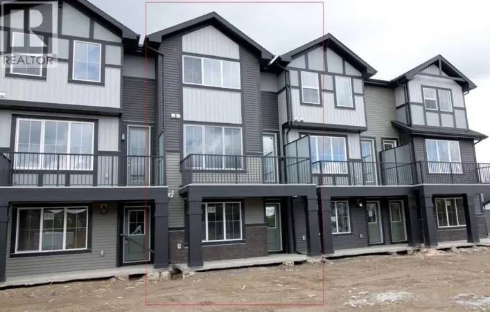 18 Sundown Place, Cochrane