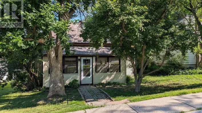 18 SUSAN STREET W, Huntsville