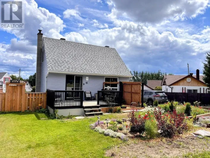 18 SWALLOW DRIVE, Manitouwadge