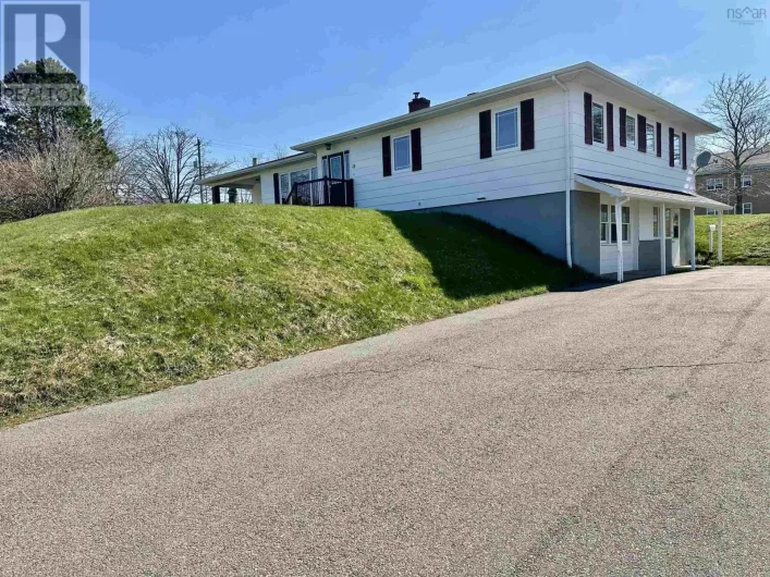 18 Sydney Road, Port Hawkesbury