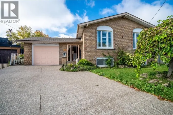 18 VILLA Court, Hamilton