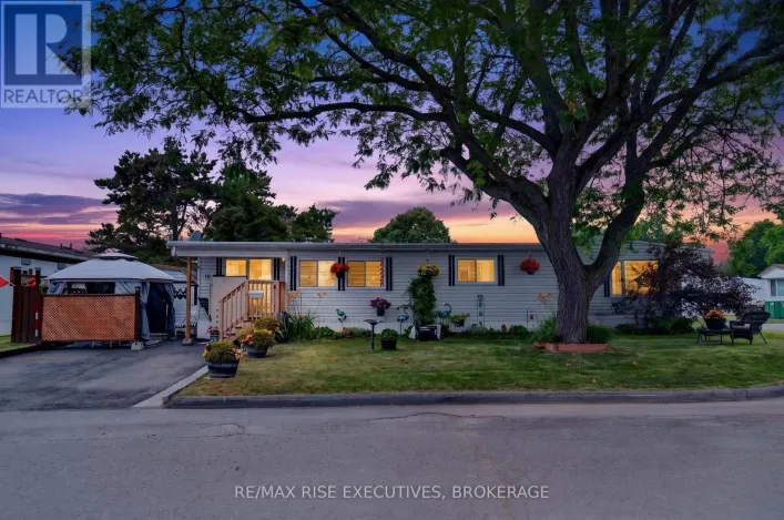 18 WENTWORTH DRIVE, Kingston