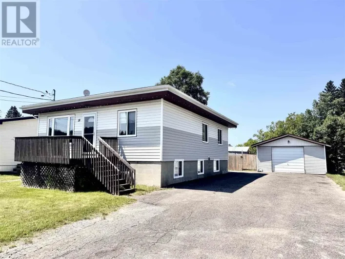 18 Wood AVE, Wawa