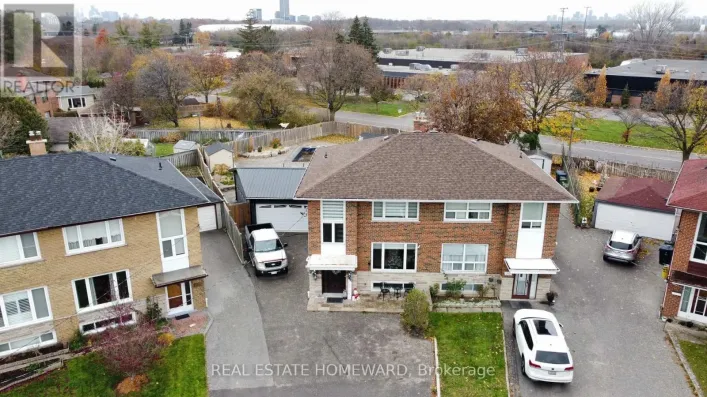 18 WYNDCLIFF CRESCENT, Toronto