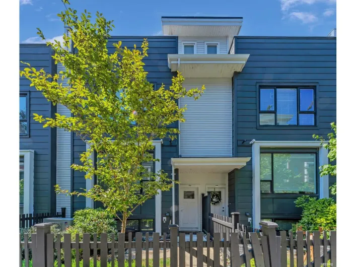 180 2277 OAK MEADOWS DRIVE, Surrey