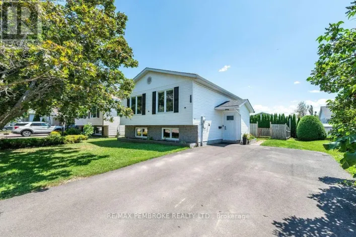 180 GARDEN STREET, Pembroke