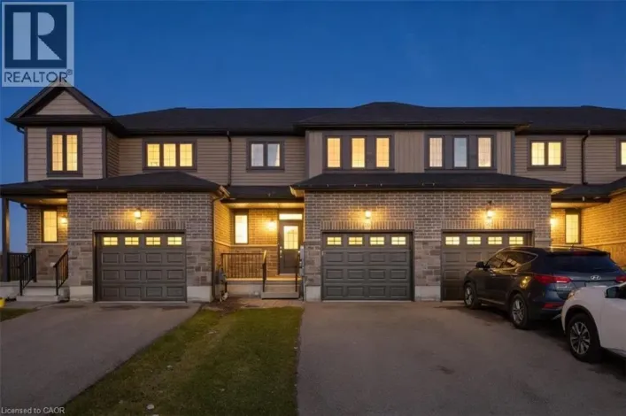 180 LINKS Crescent, Woodstock