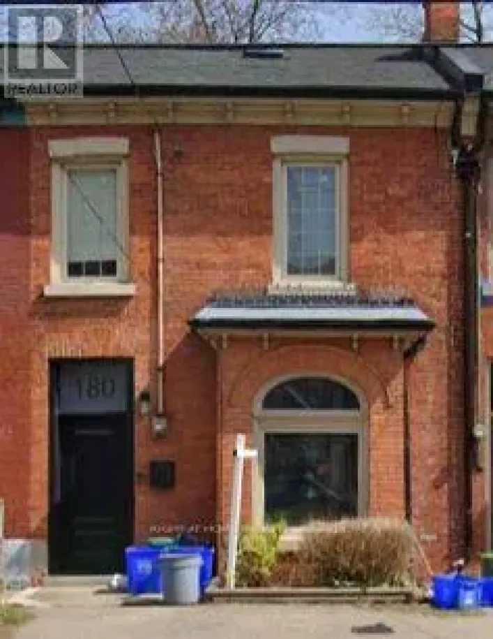 180 MARKET STREET, Hamilton