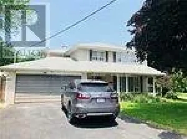 180 NORTHWOOD DRIVE, Toronto