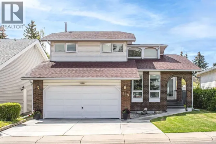 180 Woodglen Way SW, Calgary