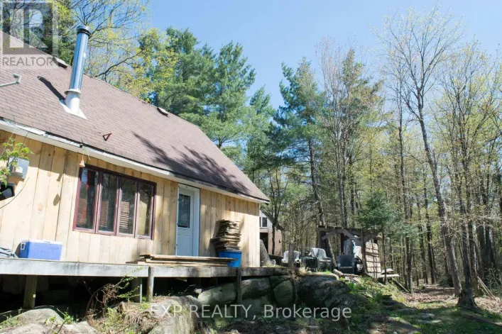 1800 BEAR CAVE ROAD, Muskoka Lakes