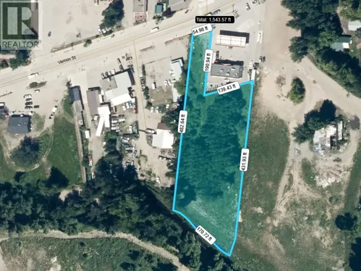 1800 Vernon Street, Lumby