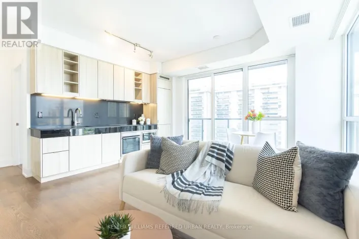 1802 - 101 ERSKINE AVENUE, Toronto