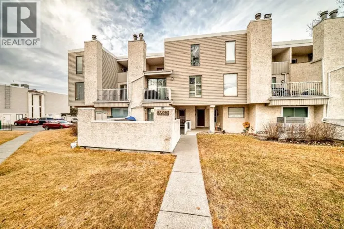 1802, 3500 Varsity Drive NW, Calgary
