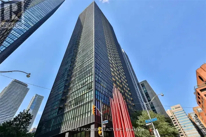 Apartment for rent: 1803 - 110 CHARLES STREET E, Toronto
