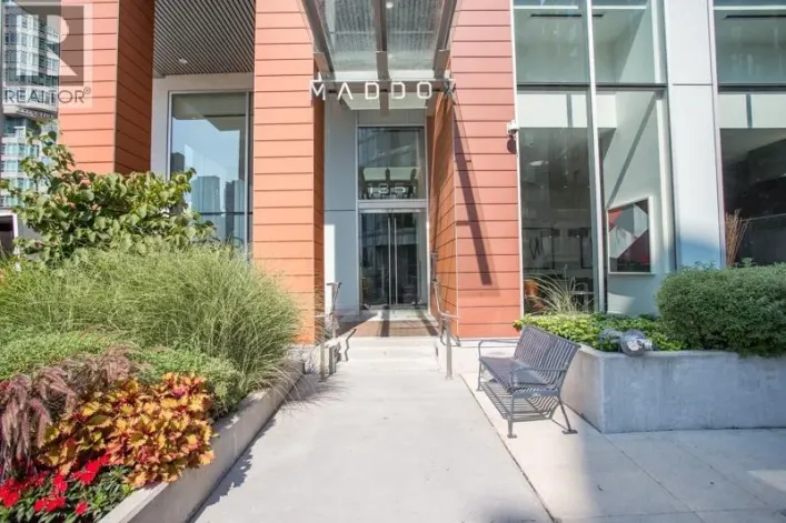 1805 1351 CONTINENTAL STREET, Vancouver
