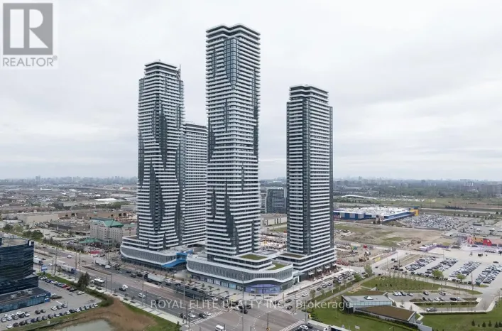 1807 - 8 INTERCHANGE WAY, Vaughan