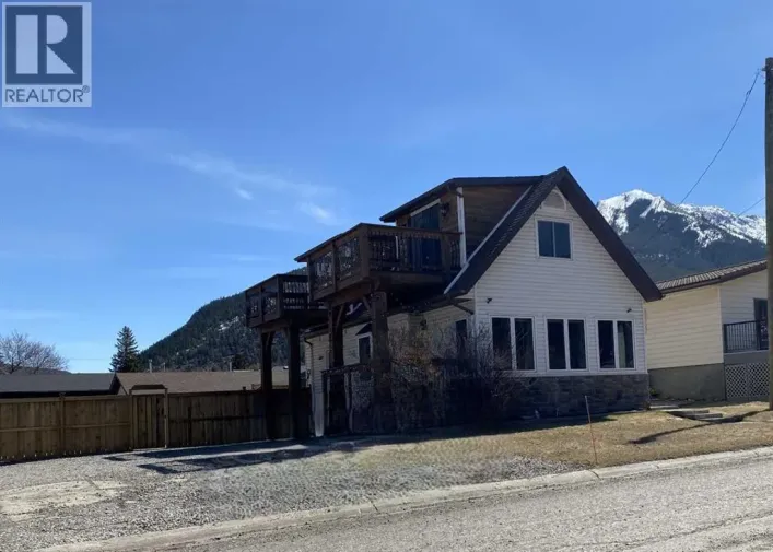 1809 129 Street, Blairmore