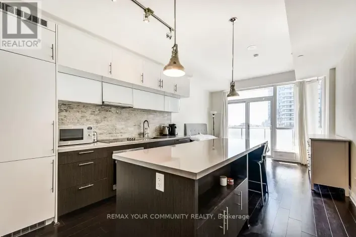 1809 - 8 MERCER STREET, Toronto
