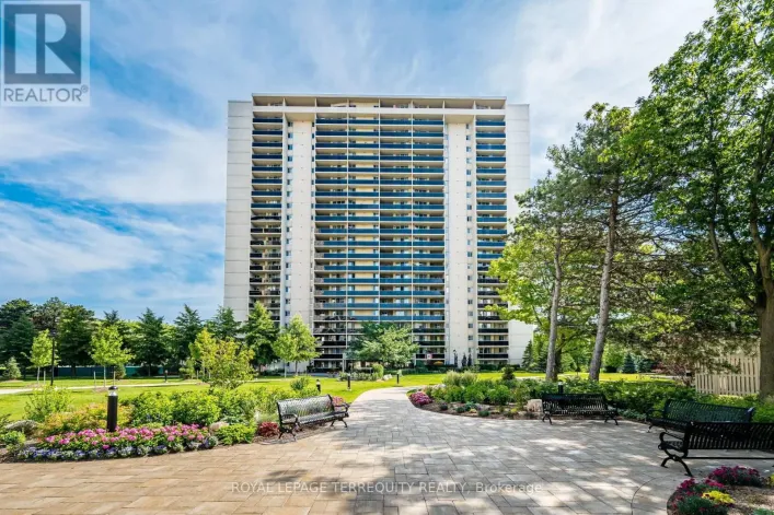 1809 - 812 BURNHAMTHORPE ROAD, Toronto