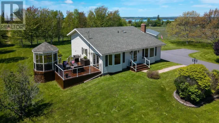 181 Buell Road, Mermaid