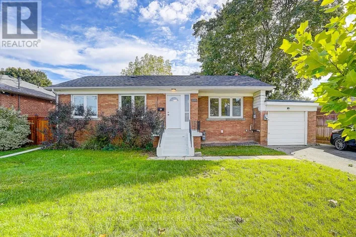 181 SEARLE AVENUE, Toronto