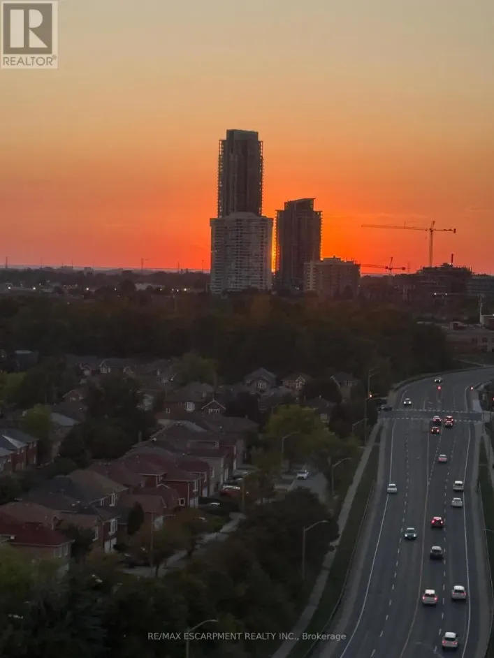 1810 - 135 HILLCREST AVENUE, Mississauga