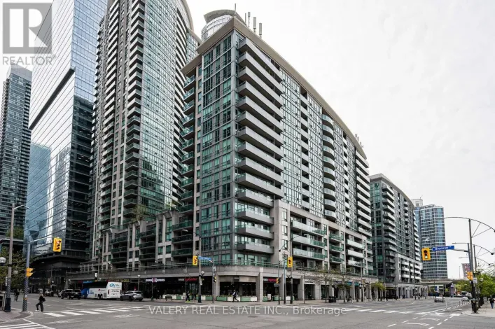 1810 - 51 LOWER SIMCOE STREET, Toronto