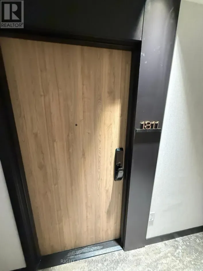 1811 - 1 FAIRVIEW ROAD E, Mississauga