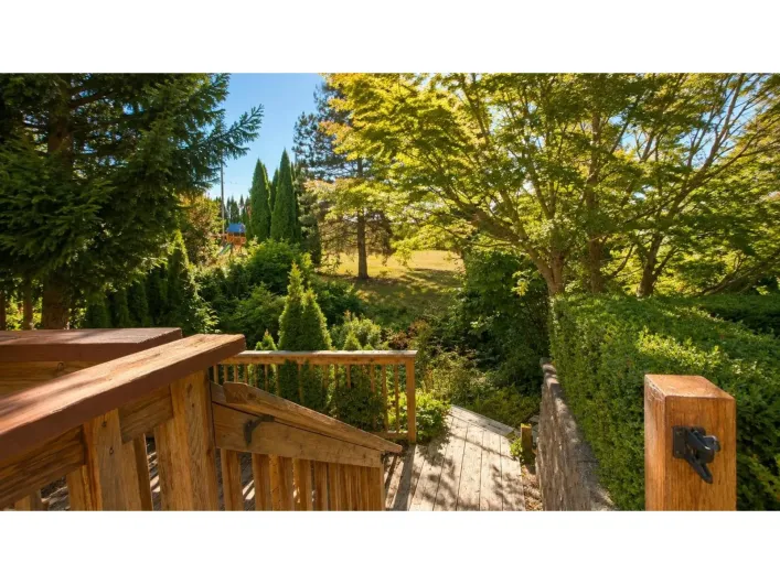18118 CLAYTONWOOD CRESCENT, Surrey