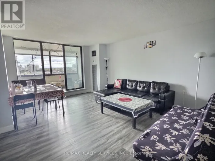 1812 - 18 KNIGHTSBRIDGE ROAD, Brampton