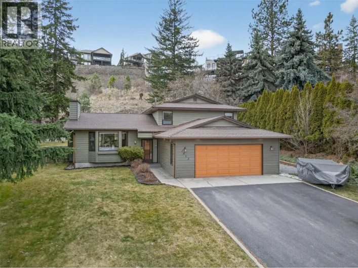 1812 Olympus Way, West Kelowna