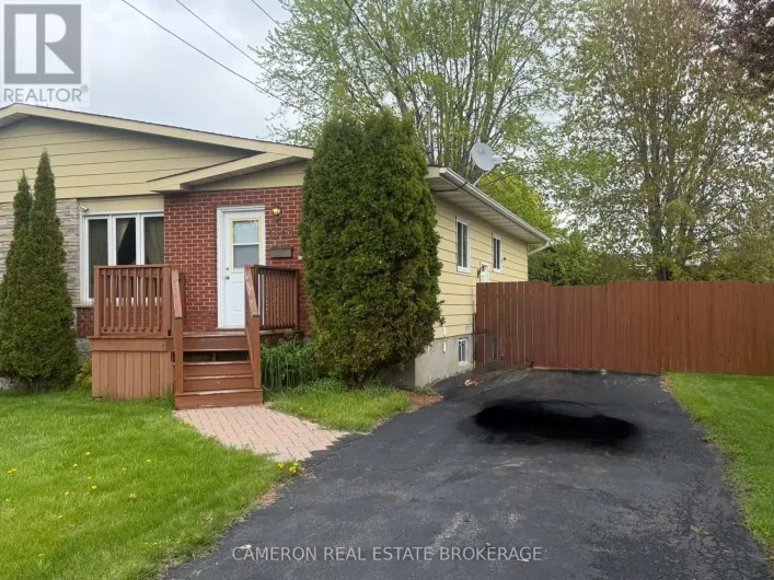 1813 ELGIN STREET, Cornwall