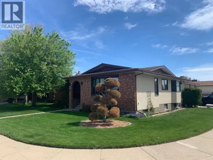 1813 Elm Road S, Lethbridge