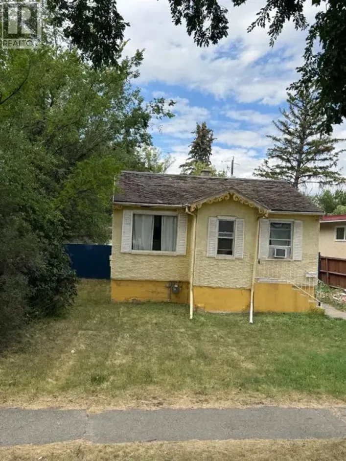 1815 2 Avenue N, Lethbridge