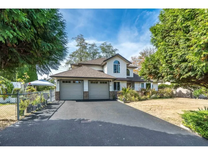 18156 CLAYTONWOOD CRESCENT, Surrey