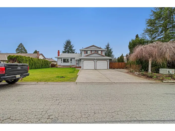 18166 54 AVENUE, Surrey