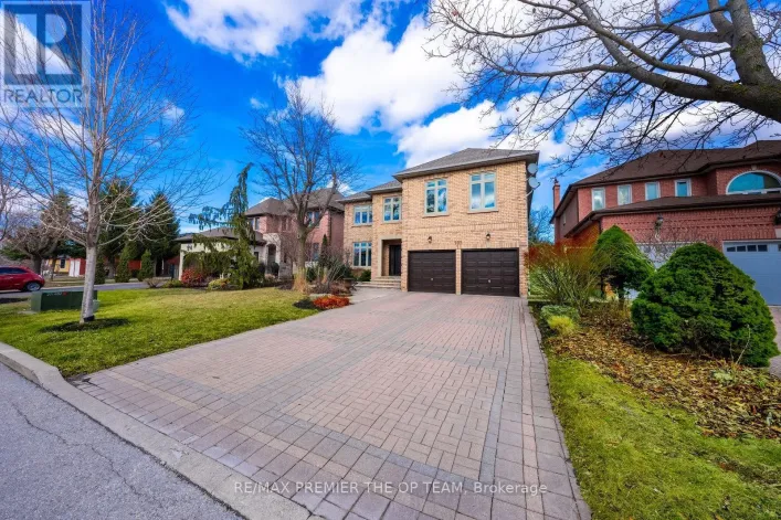 182 CLOVER LEAF STREET, Vaughan