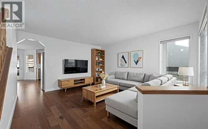 182 Coventry Close NE, Calgary