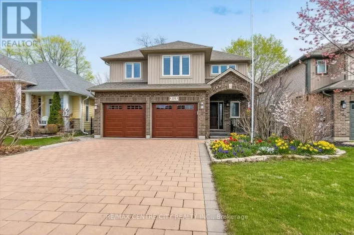 182 EMERY STREET, Central Elgin