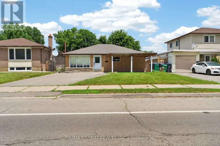 182 MCMURCHY AVENUE S, Brampton